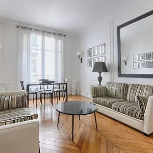 Invalides Pont Alexandre Iii Luxury 2br Apartment