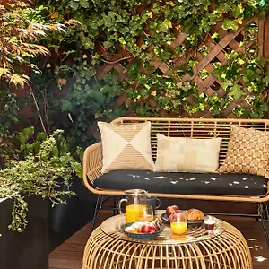 Stylish 2br & 2ba With Private Terrace Apartment